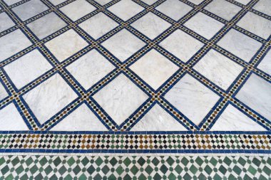 Bahia Sarayı 19. yüzyıldan kalma, çarpıcı sıva, resim ve mozaik sarayları ve bahçelerle dekore edilmiş odalardan oluşan bir binadır.