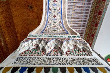 Bahia Sarayı 19. yüzyıldan kalma, çarpıcı sıva, resim ve mozaik sarayları ve bahçelerle dekore edilmiş odalardan oluşan bir binadır.