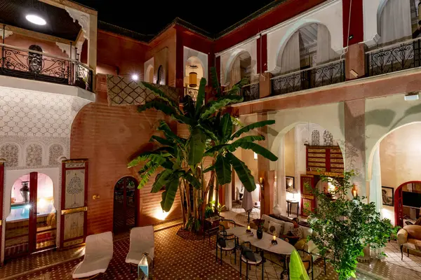 Hotel Luxo Com Piscina Interior Fechada Para Centro Cidade — Fotografia de Stock
