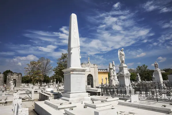 Karayipler 'deki en büyük mezarlık. Havana