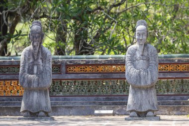 Kral Tu Ducs 'un mezarı, Khiem Lang olarak da bilinir. Hue anıtlarının kompleksinin tarihi bir kalıntısıdır..