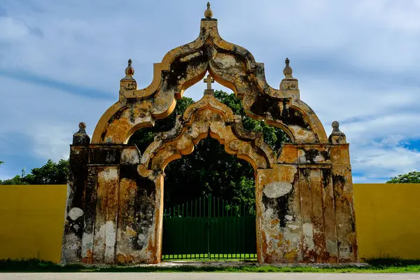 hacienda old mexico yucatan yaxcopoil 