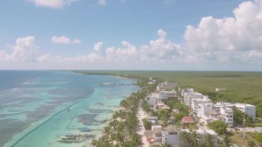 Quintana Roo Meksika 'daki Mahahual ve Bacalar Plajı ve Lagoon