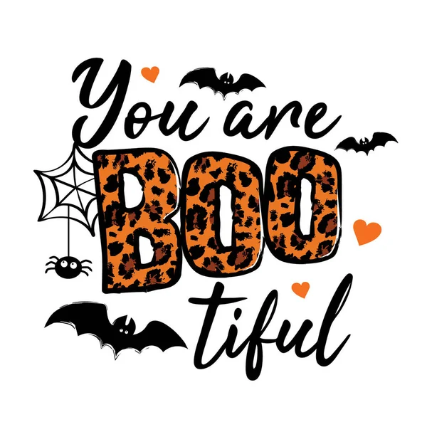 Kızlar için cadılar bayramı tabiri. Mutlu Cadılar Bayramı illüstrasyonu. Beyaz arkaplanda izole edilmiş siyah metin t-shirtlerdeki, kartlardaki, davetiyelerdeki baskılar için iyi.