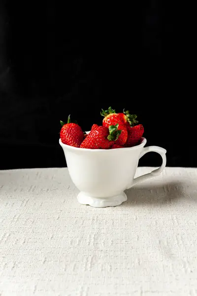 Strawberries Cup Tea Black White Background — Stock Photo, Image