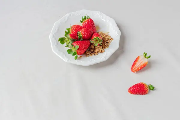White Plate Strawberries Granola Honey White Background — Stock Photo, Image