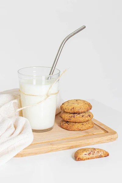 Homemade Cookies Wooden Cutting Board Glass Milk White Background — Stock Photo, Image