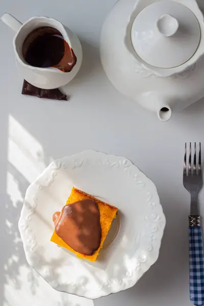 Breakfast Concept Tasty Peace Brazilian Carrot Cake Chocolate Teapot Aside — Stock Photo, Image