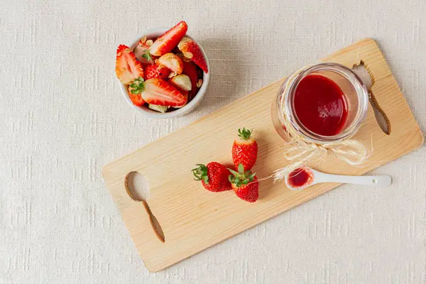 Strawberry Marmalade Jar Tiny White Spoon Some Jam Fresh Strawberries — Stock Photo, Image