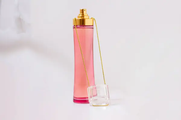 Parfum Witte Achtergrond Cosmetisch Schoonheid Vrouwelijk Concept — Stockfoto