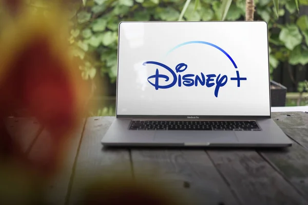 WROCLAW, POLAND - SEPTEMBER 14, 2023: Disney Plus logosu, Amerikan abonelik videosu üst düzey yayın servisi, bir MacBook Pro ekranında görüntülendi