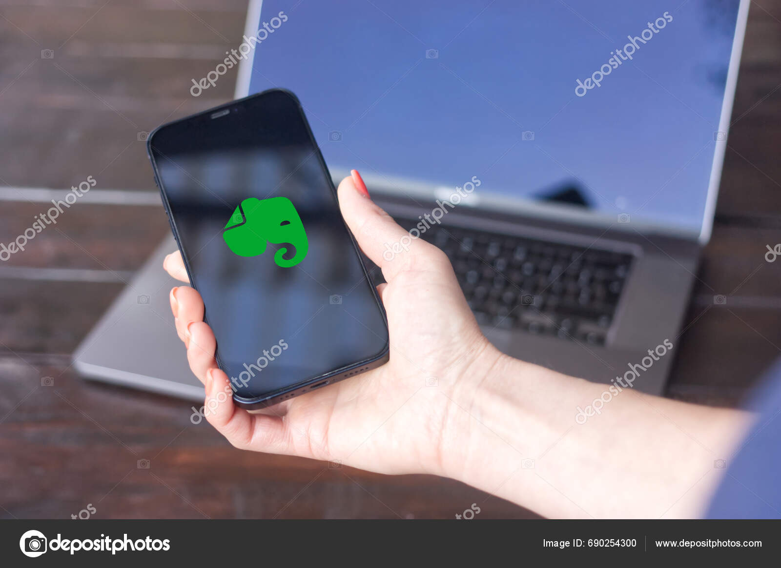 Imágenes de Evernote, fotos de Evernote sin royalties | DepositPhotos, image size:1600x1165