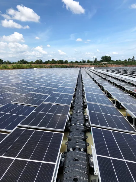 Plantas Solares Fotovoltaicas Flotantes Sistema Solar Solar Flotante —  Fotos de Stock