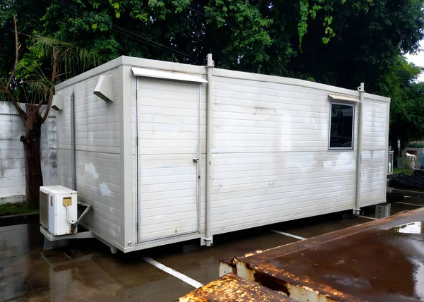 Mobil ofis binaları veya inşaat alanı için konteyner sitesi ofisleri, proje seferberliği.