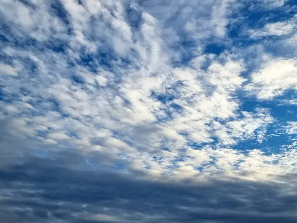 Nuvens Céu Azul Fundos — Fotografia de Stock