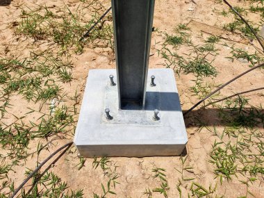 Trafo İnşaat: Santraldeki 115 kV 'lik elektrik teçhizatı için temel plaka bağlantı çelik yapısı.