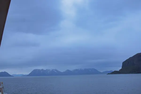 Küste Und Berge Bei Island — Stockfoto