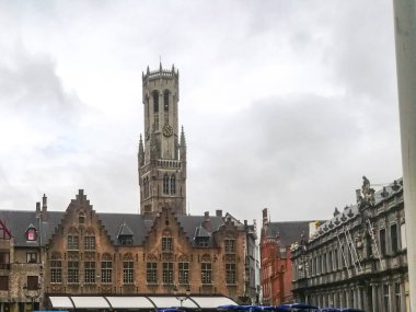 Belçika 'nın kuzeybatısındaki Batı Flanders' in başkenti Bruges Belçika, kanalları, kaldırımlı caddeleri ve ortaçağ binalarıyla tanınır..