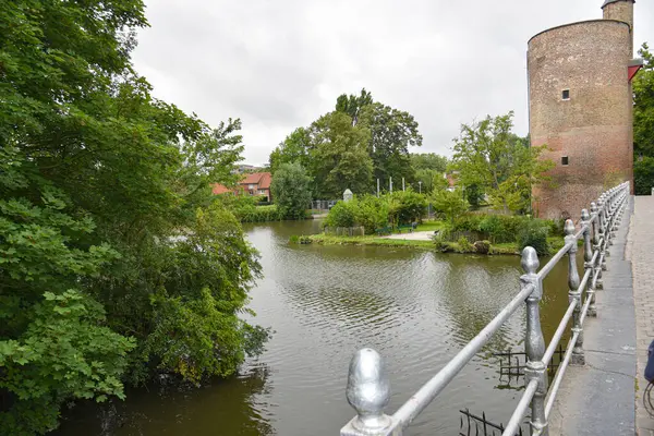 Északnyugat Belgiumi Bruges Belgium Fővárosát Csatornák Macskaköves Utcák Középkori Épületek — Stock Fotó