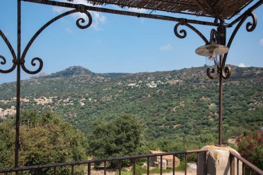 Manzara, kırsal kilise Calvi, Korsika, Fransa