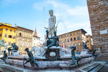 İtalya, Floransa 'daki Piazza della Signoria' da Neptün Heykeli