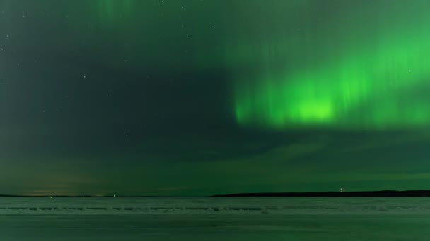 Finlandiya Nın Tampere Kentindeki Bir Gölün Buzu Üzerinde Aurora Borealis — Stok video