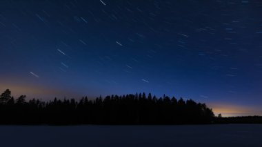Finlandiya, Pirkanmaa 'da kışın gece gökyüzü
