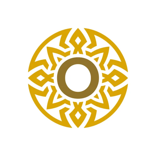 雅致的徽章首字母O族古图案圆圈标志 — 图库矢量图片