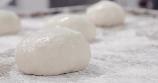 Ekmek Hamuru Hazırlanıyor — Stok video