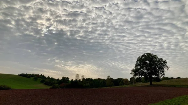 Akşamları muhteşem bulut oluşumu