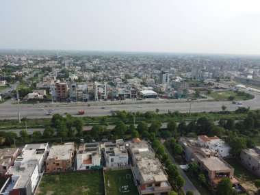 26 Ağustos 2023 'te Lahor Pakistan' daki Bahriya Orchard Orchard Faz 2 'nin en iyi konut toplumunun yüksek açılı görüntüsü