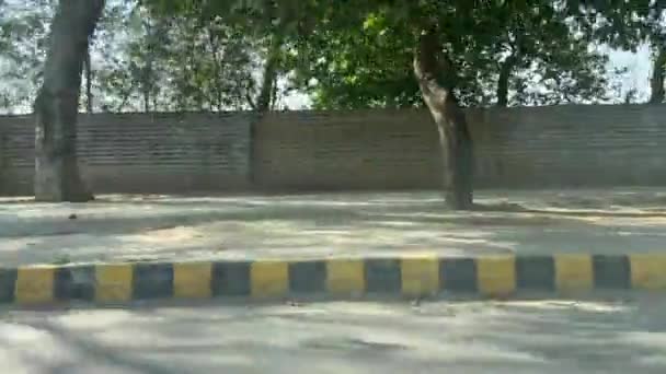 Сервісний Вигляд Автобуса Рухається Головною Дорогою Великому Місті Лахор Пакистан — стокове відео