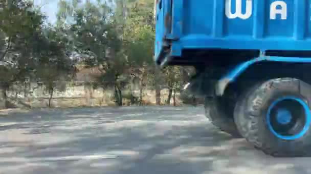 Service Road View Bus Moving Main Road Big City Lahore — Vídeo de Stock