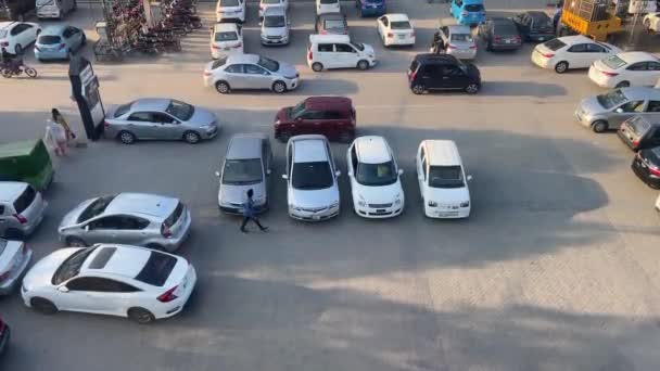 2023 라호르 파키스탄 시장에서 주차장의 — 비디오