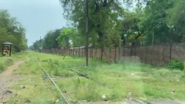 14 Nisan 2024 'te Pakistan' ın Lahor kentindeki taşımacılık ve şehir trafiği