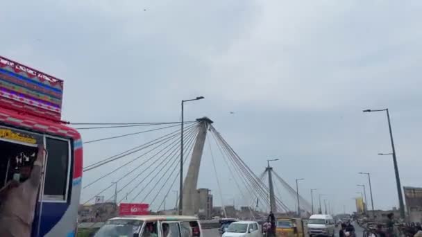 Vervoer Stadsverkeer Grote Stad Lahore Pakistan April 2024 — Stockvideo