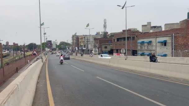 Transport Ruch Miejski Dużym Mieście Lahore Pakistan Kwietnia 2024 — Wideo stockowe