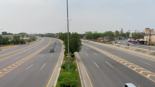 2024年4月14日 拉合尔的低倾角高速公路通常是来往于两个城市之间的最快路线 — 图库视频影像