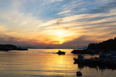 Tongyeong, Güney Kore 'nin gün batımı manzarası