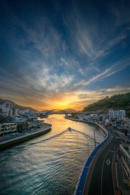 Kore 'deki Tongyeong Kanalı' nın Nightscape 'i