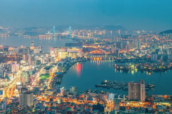 Busan, Güney Kore gece görüşü