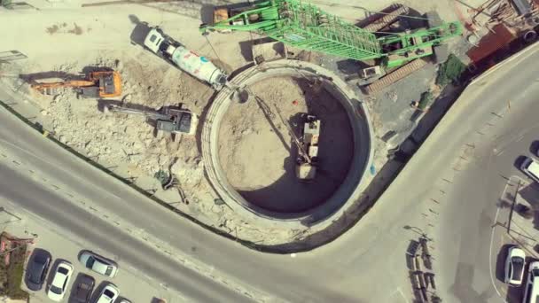 Misturador Concreto Bomba Concreto Trabalhando Construção Eixo Túnel Metro Movimento — Vídeo de Stock