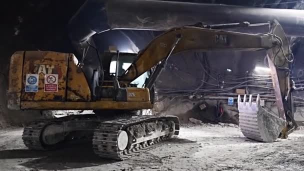 地下隧道中Natm方法的挖掘工作 — 图库视频影像