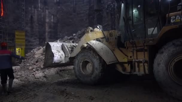 地下隧道中Natm方法的挖掘工作 — 图库视频影像