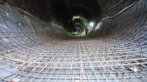 Verter Concreto Derramamento Instalação Vergalhões Construção Túnel Metro — Vídeo de Stock