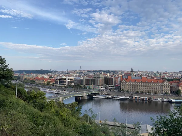 Paisaje Urbano Praga Muestra Una Arquitectura Río Cielo Impresionantes — Foto de Stock