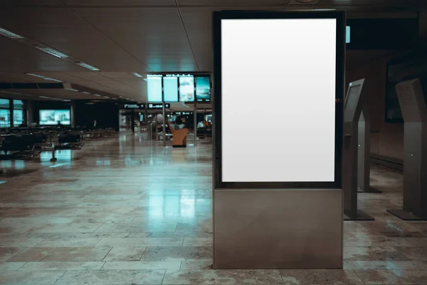 Макет Порожнього Рекламного Банера Залі Очікування Терміналу Аеропорту Копіювальною Площею — стокове фото