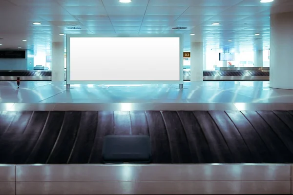 Lisbon Luggage Claim Area Circular Conveyor Belt Featuring Large White — Stock Photo, Image