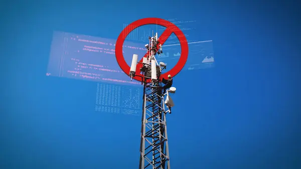 Servis Mühendisi 5G 6G Telekom Kulesi Anteninde dijital hata iletileri üzerine çalışıyor