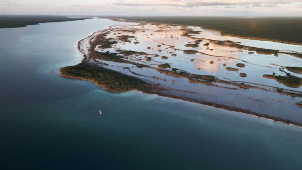 Сім Кольорів Лагуни Озера Мексиці Bacalar Aerial Кадрів Заході Сонця — стокове відео